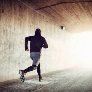 Znaczenie treningu siłowego dla biegaczy: Kompletny przewodnik